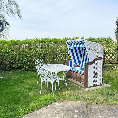 Сasa de vacaciones Kleines Glueck By Interhome